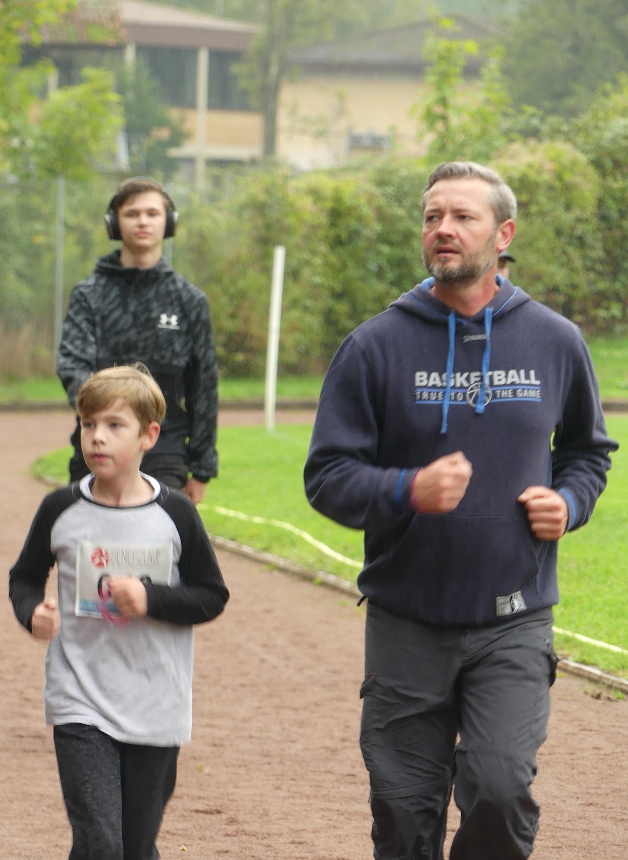 Bild vom 13. Benefizlauf im Jahr 2022. Dies ist das 57. Bild.